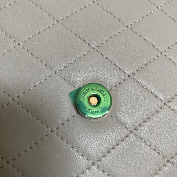 SOLD - Authentic - Yves Saint Laurent - Gabby - Small - Picture 4 of 9